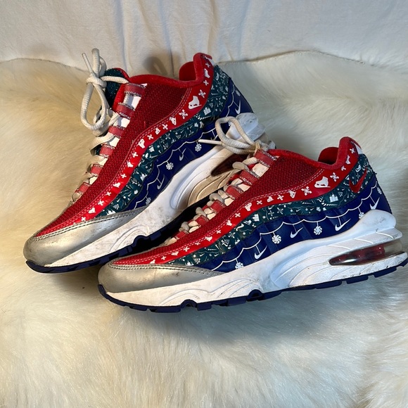 Nike Unisex Kids Christmas Ugly Sweater Red Blue Air Max 95Sneaker